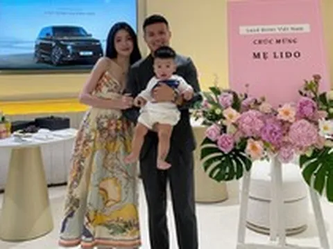 Xế hộp hơn 8 tỷ đồng Quang Hải tặng vợ