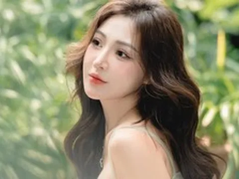 Nhan sắc và học vấn của Á khôi Hà Nội Nguyễn Thu Trà