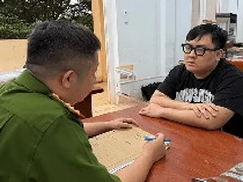 Xác minh giao dịch chuyển khoản của hơn 100 người dân trên cả nước, Công an ra quyết định khởi tố Ngô Hoàng Vũ