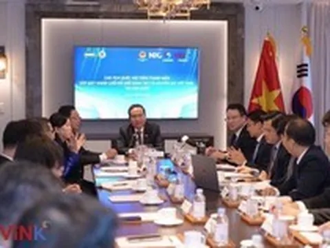 Chủ tịch Quốc hội: Việc kết nối đội ngũ chuyên gia, nhà khoa học... người Việt ở nước ngoài cần được nâng lên tầm mức mới