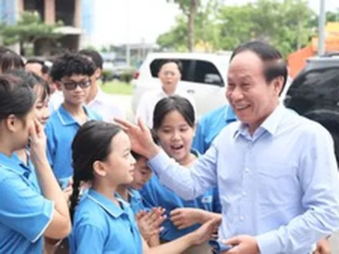 Phó Thủ tướng Chính phủ Lê Tiến Châu thăm Trường Hy Vọng, Đà Nẵng