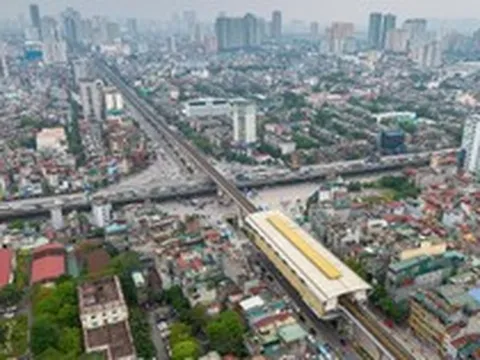 Hà Nội sở hữu siêu nút giao 4 tầng đầu tiên thiết kế hiện đại, kết hợp đường sắt đô thị, vành đai trên cao xung quanh có hàng loạt khu đô thị và trường học