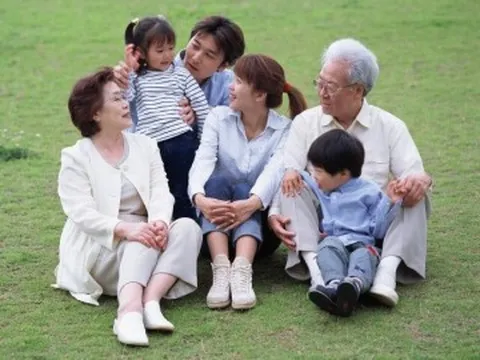Chuyển tới sống cùng con trai và con dâu, tôi mới hiểu vì sao người già không nên phụ thuộc vào con cái