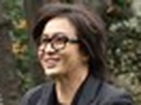 Sốc với hình ảnh hiện tại của Bae Yong Joon