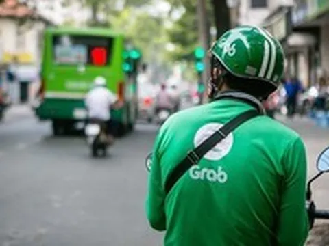 Grab phát thông báo mới tới tất cả tài xế Grab 2 bánh và GrabCar trên cả nước