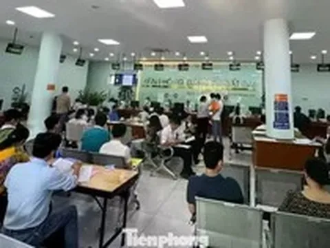 TPHCM: Chỉ đạo 'nóng' về hỗ trợ người dân nộp hồ sơ nhà đất