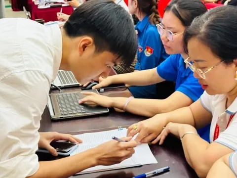 Tuyển bác sĩ nội trú: Vì sao mỗi trường một cách?