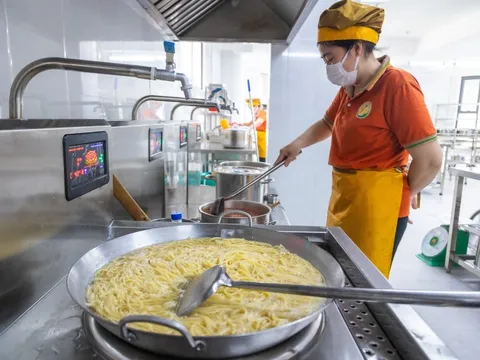 Hà Nội lập 4 đoàn kiểm tra đột xuất bữa ăn bán trú