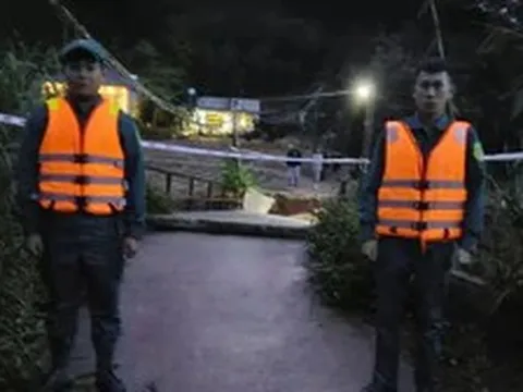 Cầu dân sinh ở Lâm Đồng sập, 35 người dân bị cô lập