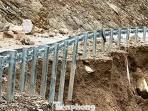 Mưa lớn phá nát tuyến đường hơn 470 tỷ vừa thông xe được 3 tháng