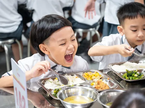 Loạt địa phương đẩy mạnh kiểm tra bữa ăn bán trú
