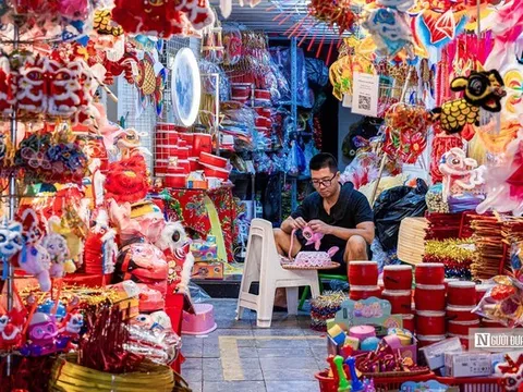 Chợ Trung thu nhộn nhịp, ký ức xưa giữa lòng phố cổ Hà Nội