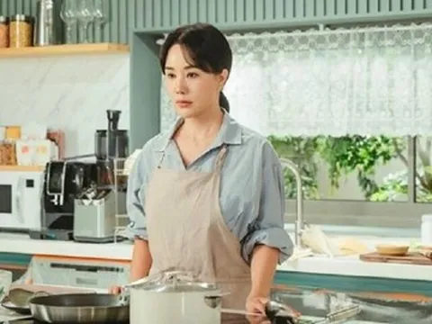 Trả 20 triệu/tháng thuê giúp việc nhưng tôi không dám đuổi, ngày nào cũng tự dọn nhà, nấu ăn, chăm con