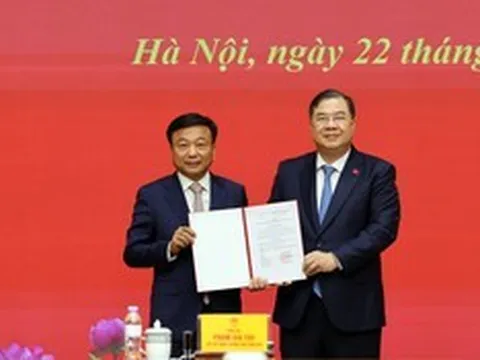 Điều động Thứ trưởng Xây dựng Nguyễn Danh Huy làm Phó Chủ nhiệm Văn phòng Chính phủ