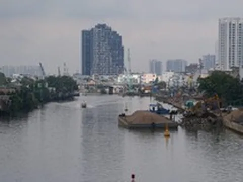 Diện mạo nhà ven kênh rạch ở TP.HCM sau một năm thi công
