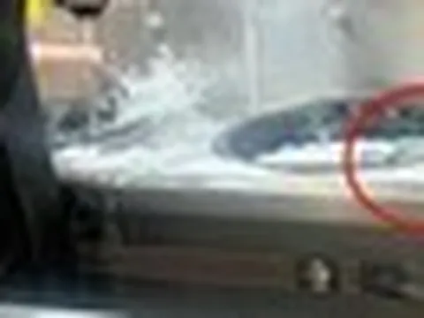 Scandal trường mầm non dùng chảo nấu để cọ nắp cống gây kinh hãi ở Trung Quốc