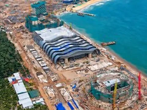 Loạt siêu dự án chưa từng có tại Việt Nam sắp về đích: Công trình VIP quy mô 8.500 m2 dần lộ diện, nhà biểu diễn lớn hơn nơi trao giải Oscar cũng hoàn thành gần 100% kết cấu bê tông cốt thép