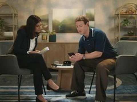 Mark Zuckerberg vẫn dùng Galaxy S24 Ultra dù mẫu này đã ra mắt sau hơn 2 năm