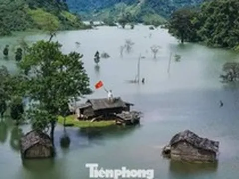 Đẹp ngỡ ngàng ‘vịnh Tà Phình’ giữa núi rừng Sơn La