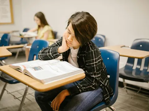 Học sinh mất dần tư duy phản biện do đâu?