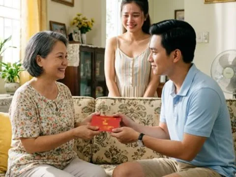 Ở rể bị mẹ vợ khinh vì nghèo, sau một đêm mưa bà bất ngờ đưa tôi sổ tiết kiệm và nói 1 câu