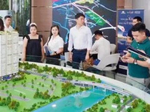 Lãi vay cao, nhiều người phải rao bán nhà đất để trả nợ