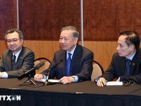 Tổng Bí thư, Chủ tịch nước Tô Lâm gặp Mạng lưới Chuyên gia và Nhà khoa học Việt Nam tại Canada