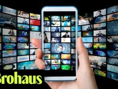 Netflix cần 2 tiếng để kể một câu chuyện, TikTok chỉ cần 60 giây: Đàn ông đang thay đổi cách xem phim?