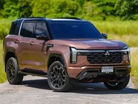 Mitsubishi Pajero thế hệ mới chốt ngày ra mắt ĐNÁ: 3 phiên bản giá quy đổi từ 1,2 tỷ, máy dầu hơn 200mã lực, tham vọng đấu Everest