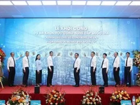 Việt Nam hướng tới làm chủ công nghệ chế tạo cuộn kháng 500 kV