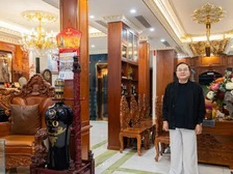 Nam NSND mang hàm Đại tá nghỉ hưu ở tuổi 58, cưới vợ kém 13 tuổi, sở hữu biệt thự 4 tầng ở Hà Nội