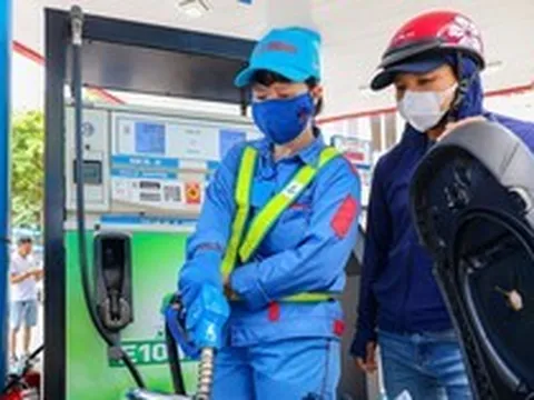 Sắp tới có thể mỗi cây xăng một giá, tăng giảm trong ngày