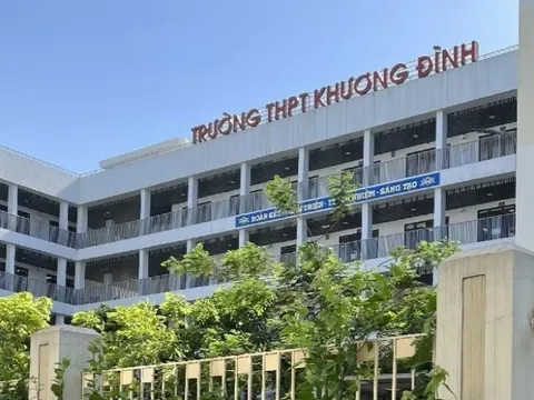 Muôn kiểu lạm thu đầu năm học: Ban phụ huynh tự tung tự tác
