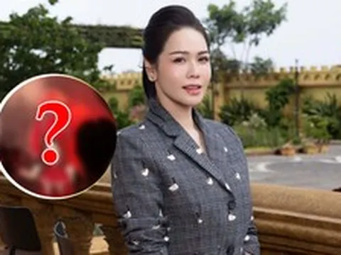 Đây không thể là Nhật Kim Anh được, da trắng như dùng kem trộn quá đà là sao nữa?