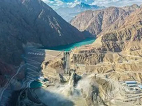 Phát hiện láng giềng Việt Nam ‘xẻ núi’, xây siêu đập cao 247m giữa Thiên Sơn -22°C: Vốn đầu tư 35.000 tỷ đồng, chứa 1,17 tỷ m3 nước, ngốn gần 19 triệu m3 đất đá