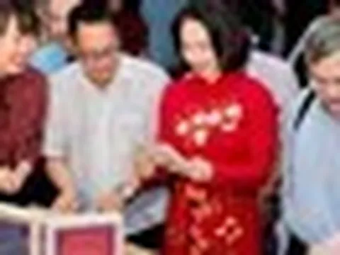 Khai mạc Hội Sách Hà Nội lần thứ 11: Khi văn hóa đọc bắt tay với công nghệ