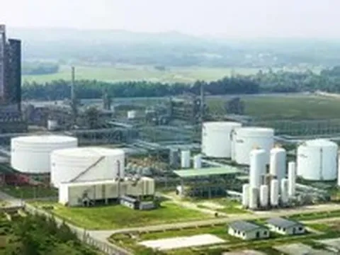 Chưa thể hết lo với thị trường xăng dầu cuối năm