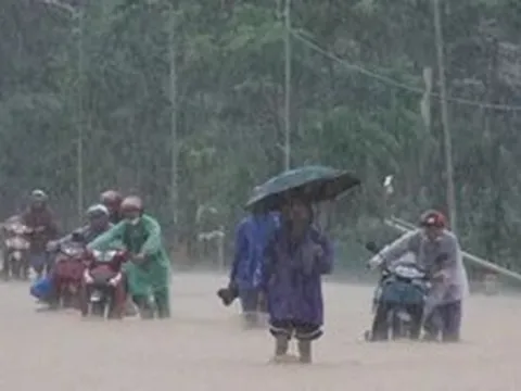 Miền Trung đón mưa rất lớn