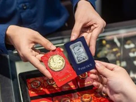 Tháng 9 đáng quên của kim loại quý, tháng 10 xuất hiện tín hiệu đảo chiều: Bạc có 70% xác suất tăng giá