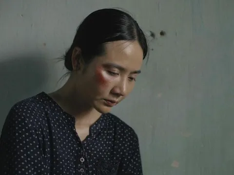 Không còn vẻ sang chảng, Huyền Lizzie "biến hình" gây bất ngờ