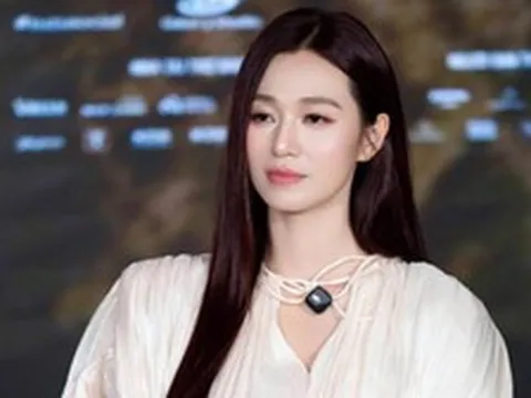 Nữ nghệ sĩ U40 tuyên bố không lấy chồng, sống trong nhà 7 tầng: "Tôi đính chính lại"