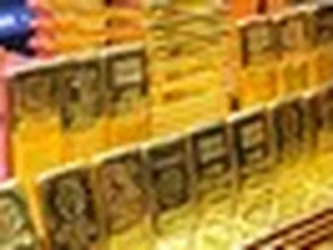 Giá vàng tuột dốc, quỹ vàng lớn nhất thế giới hành động gì?