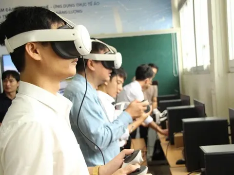 Đưa VR, mô hình 3D và AI vào đào tạo sinh viên ngành điện lực