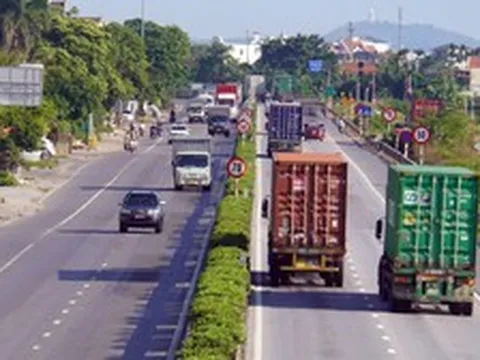 Vì sao container chen chúc trên quốc lộ 5, cao tốc Hà Nội – Hải Phòng vắng vẻ?