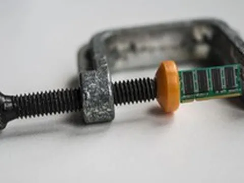 Công nghệ mới giúp “nhét thêm RAM vào RAM”, tốc độ đọc tăng tới 452 lần