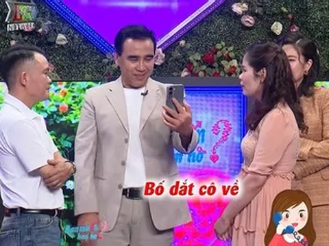 Con gái đăng ký cho bố tham gia Bạn muốn hẹn hò, gửi gắm lá thư tay xúc động