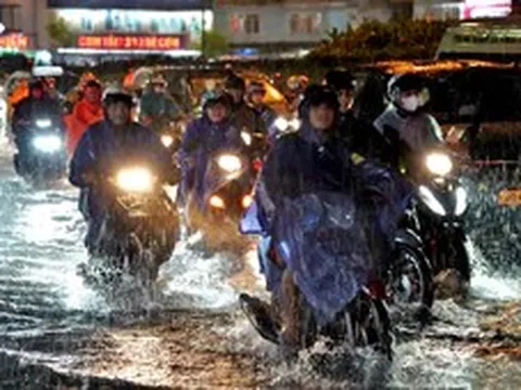 Thời tiết hôm nay 10-10: Nam Bộ mưa chiều kết hợp triều cường cao, Trung Bộ mưa to