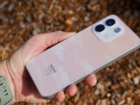 Cũng tên "17 Pro Max" nhưng điện thoại này rẻ hơn iPhone 17 đến cả 10 triệu, pin dùng 3 ngày không cần cắm sạc