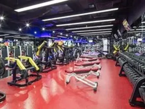California Fitness thu phí một số lớp, điều chỉnh hoạt động cơ sở