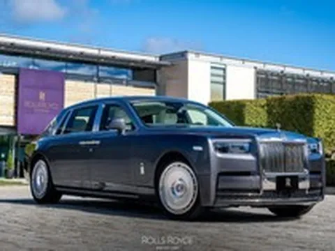 Rolls-Royce Phantom độc bản bán chính hãng tại Việt Nam: Giá gần 90 tỷ, nội thất ốp gỗ sồi toàn bộ, chỉ có duy nhất 1 đại gia may mắn mua được